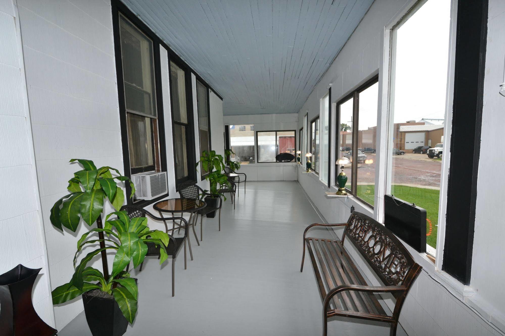 Perfect Stay Inn & Suites Blair Exterior photo